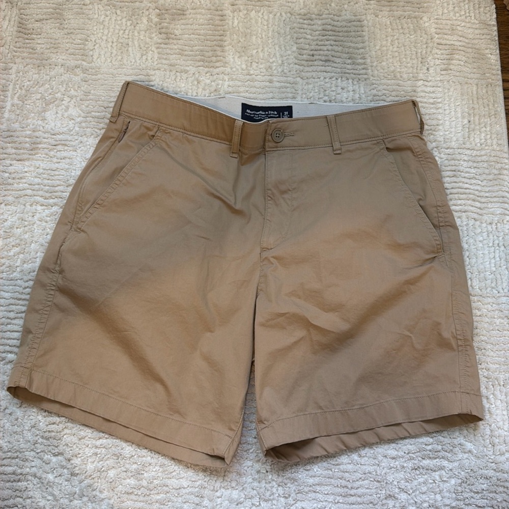 ABERCROMBIE & FITCH MEN’S ALL DAY SHORT - STRETCH ATHLETIC FIT